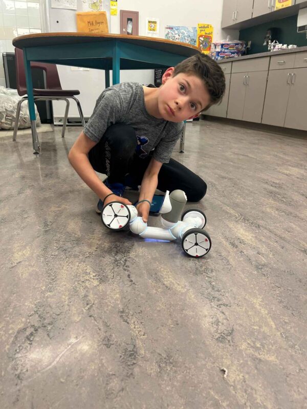 (FULL) Robotics and Digital Arts! 2025 Summer Camp for Ages 6 to 9 - Aug 18 to 22 - Image 14