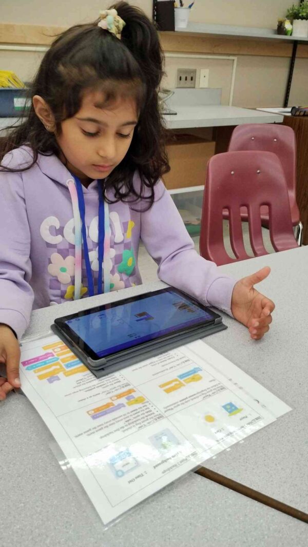 Electronics with Micro :bits and Robots for Ages 9 to 12 - July 21 to 25 - Image 4