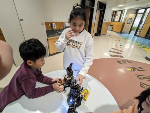World of Robots! 2025 Summer Camp for Ages 9 to 12- July 7 to 11