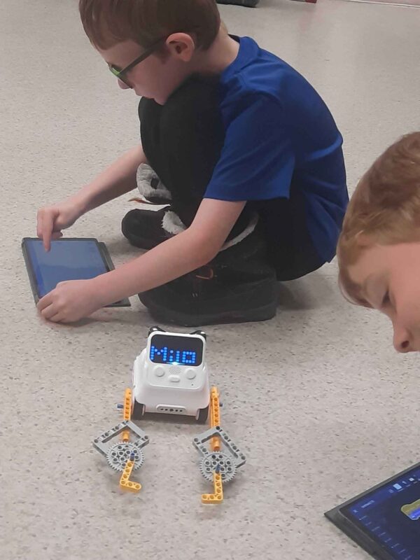 (FULL) Robotics and Digital Arts! 2025 Summer Camp for Ages 6 to 9 - Aug 18 to 22 - Image 13